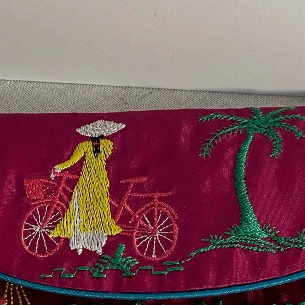 unbranded vintage beautiful vibrant